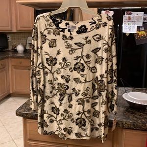 JM Collection Macy’s long sleeve blouse floral